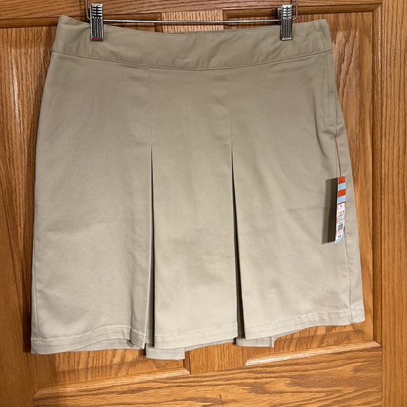 Girls' Stretch Uniform Pleated Twill Skort Side Zipper- Cat & Jack™ Beig… - Picture 6 of 11